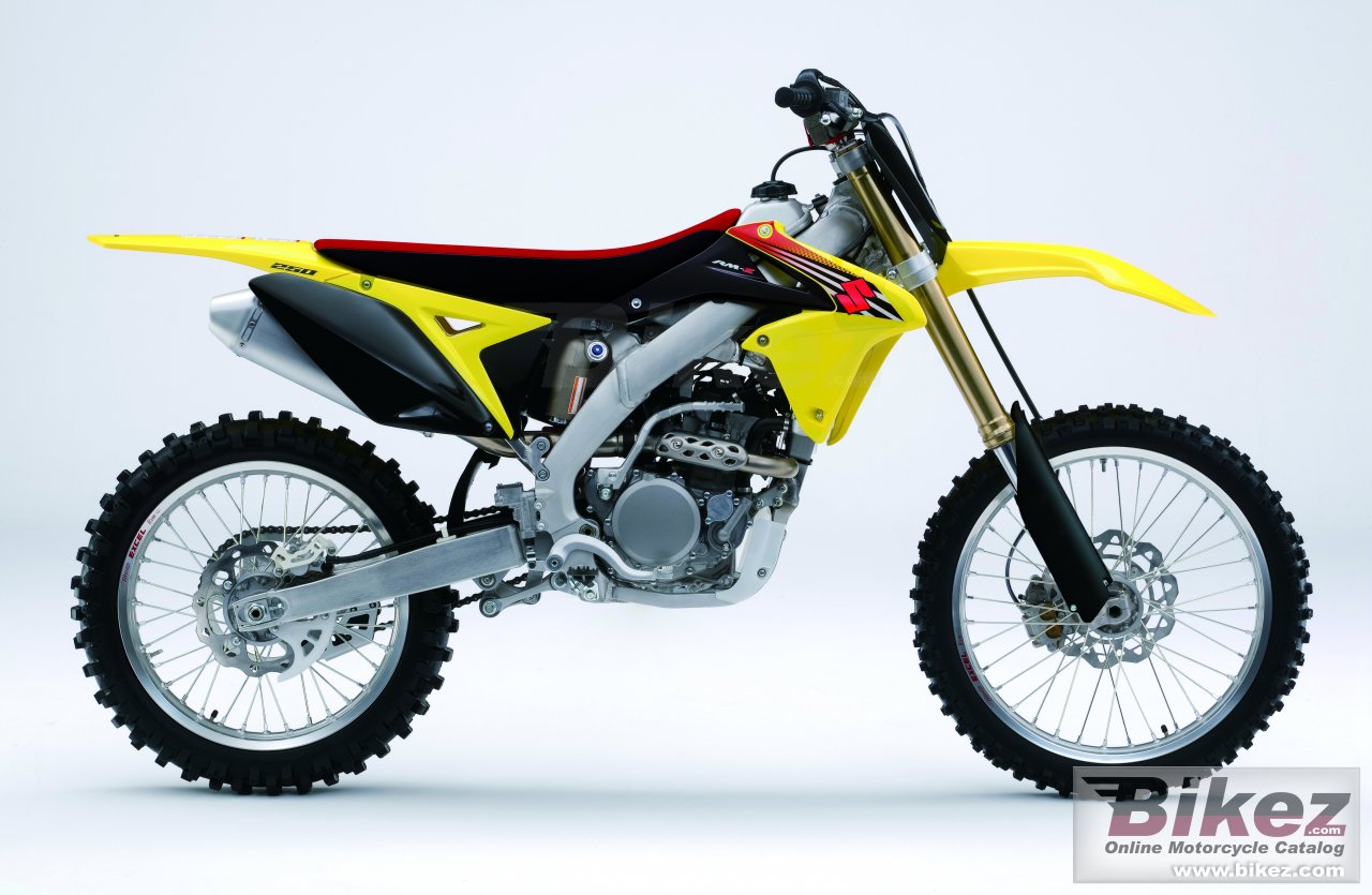 Big Suzuki rm-z250 picture and wallpaper from Bikez.com